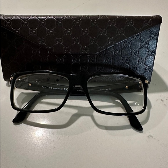 Gucci eyeglasses - Picture 1 of 6